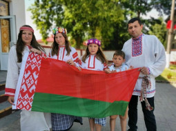 Эстафета, посвященная Дню Государственного герба, Государственного флага и Государственного гимна Республики Беларусь