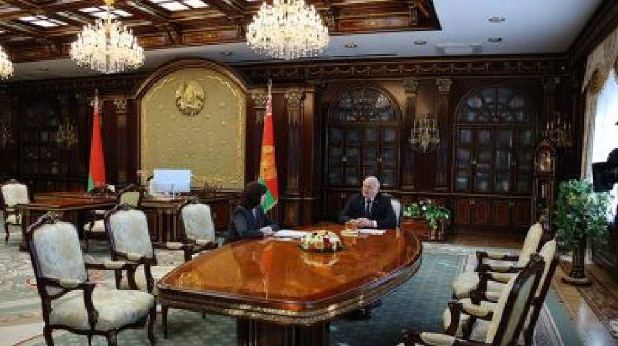 Надо, чтобы все было демократично. Лукашенко обсудил с Кочановой формирование Совета Республики 